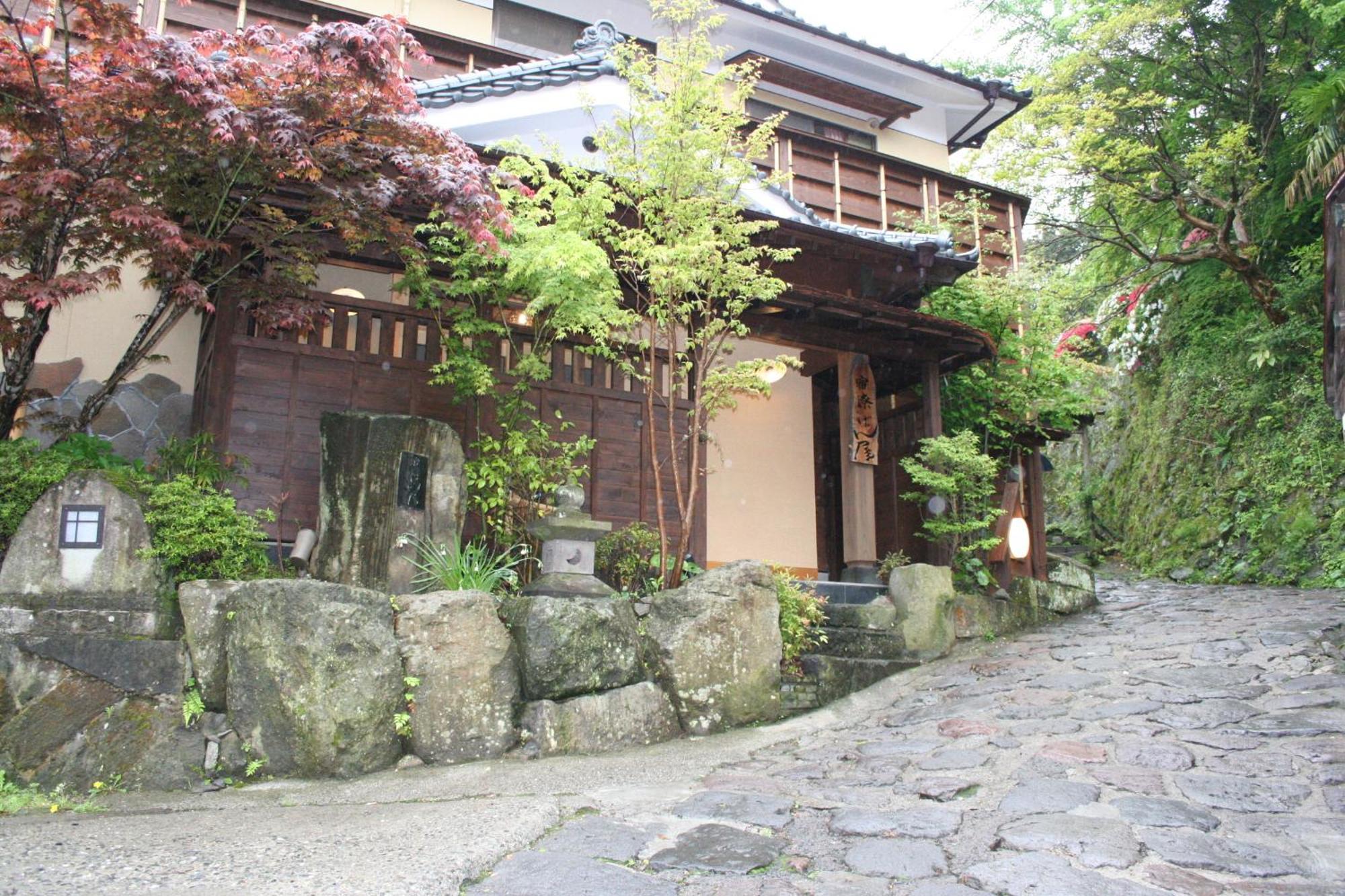 Ban-Ya Hot Spring Inn Yufu Bagian luar foto