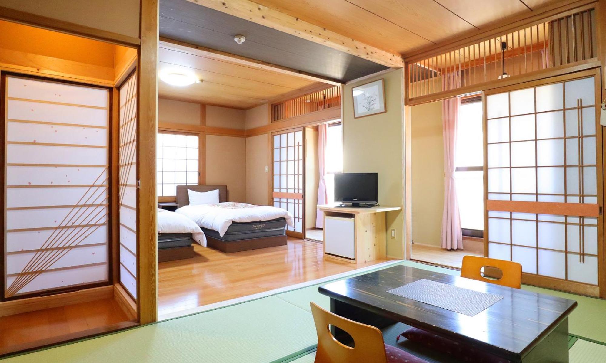 Ban-Ya Hot Spring Inn Yufu Bagian luar foto