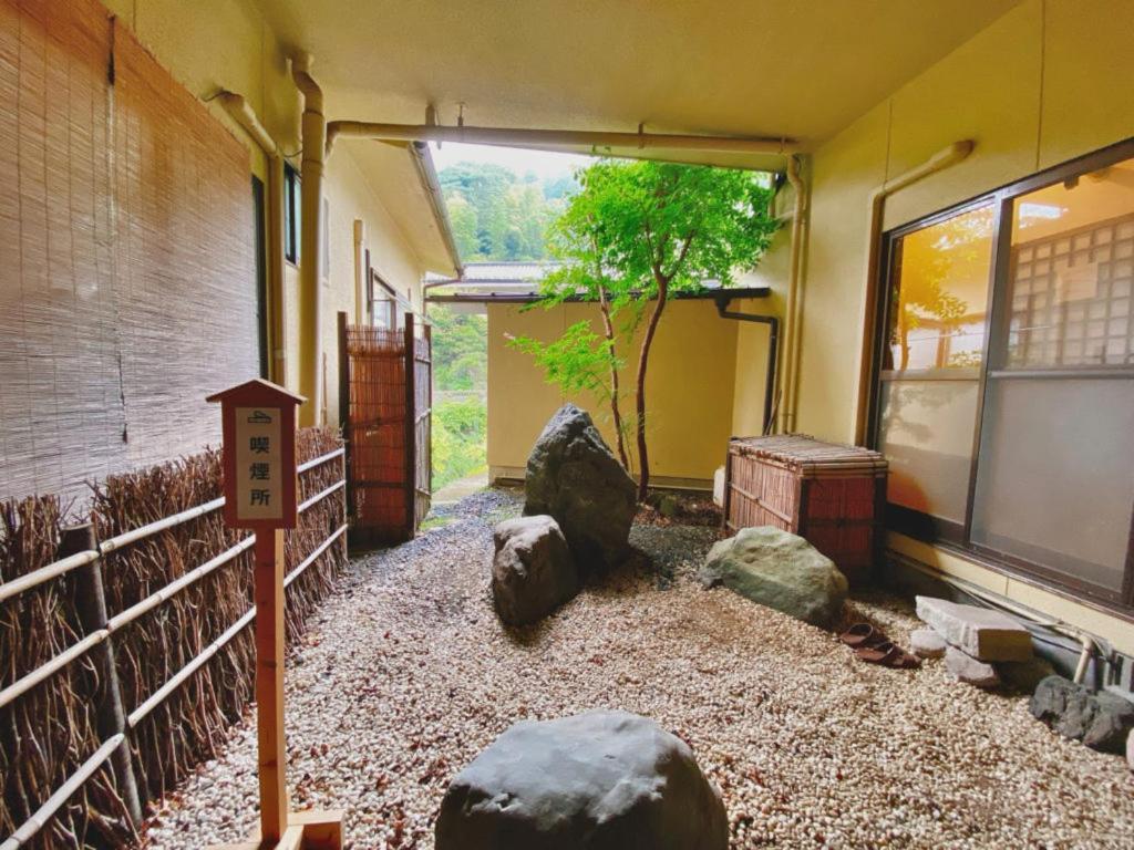 Ban-Ya Hot Spring Inn Yufu Bagian luar foto