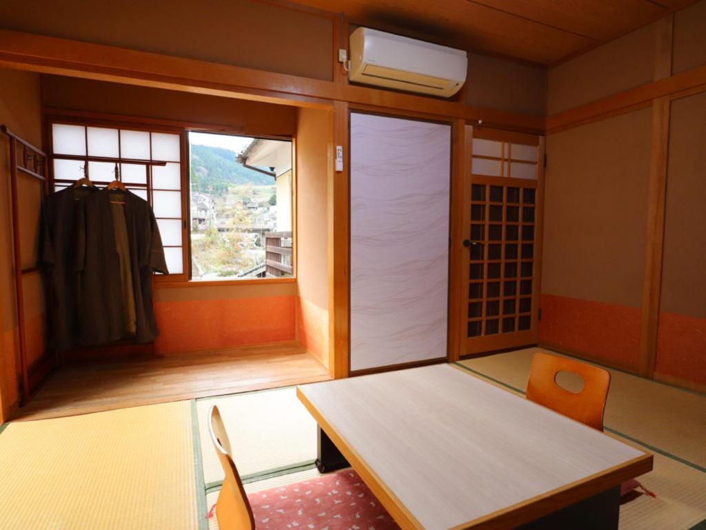 Ban-Ya Hot Spring Inn Yufu Bagian luar foto