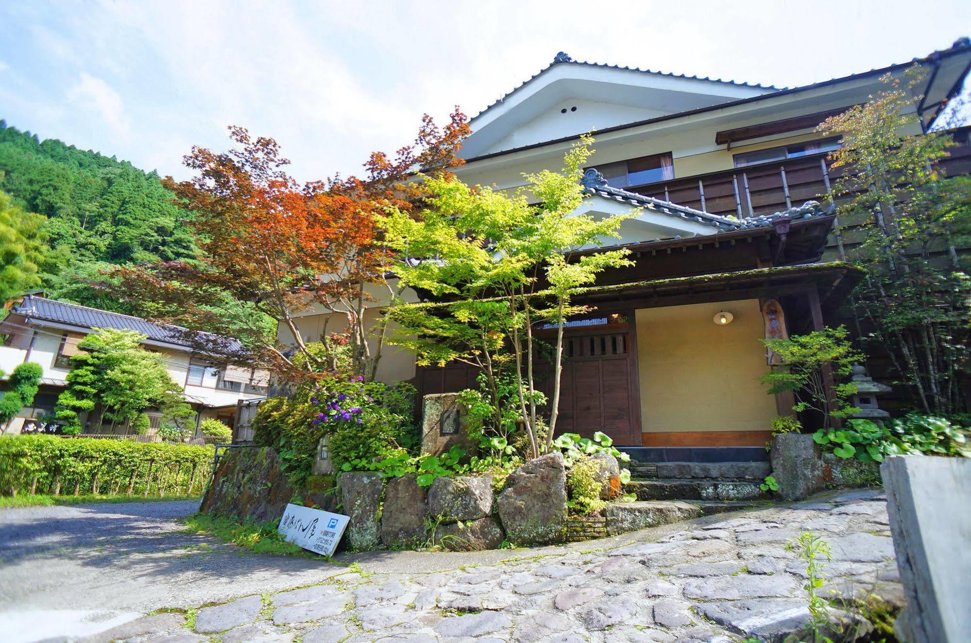 Ban-Ya Hot Spring Inn Yufu Bagian luar foto