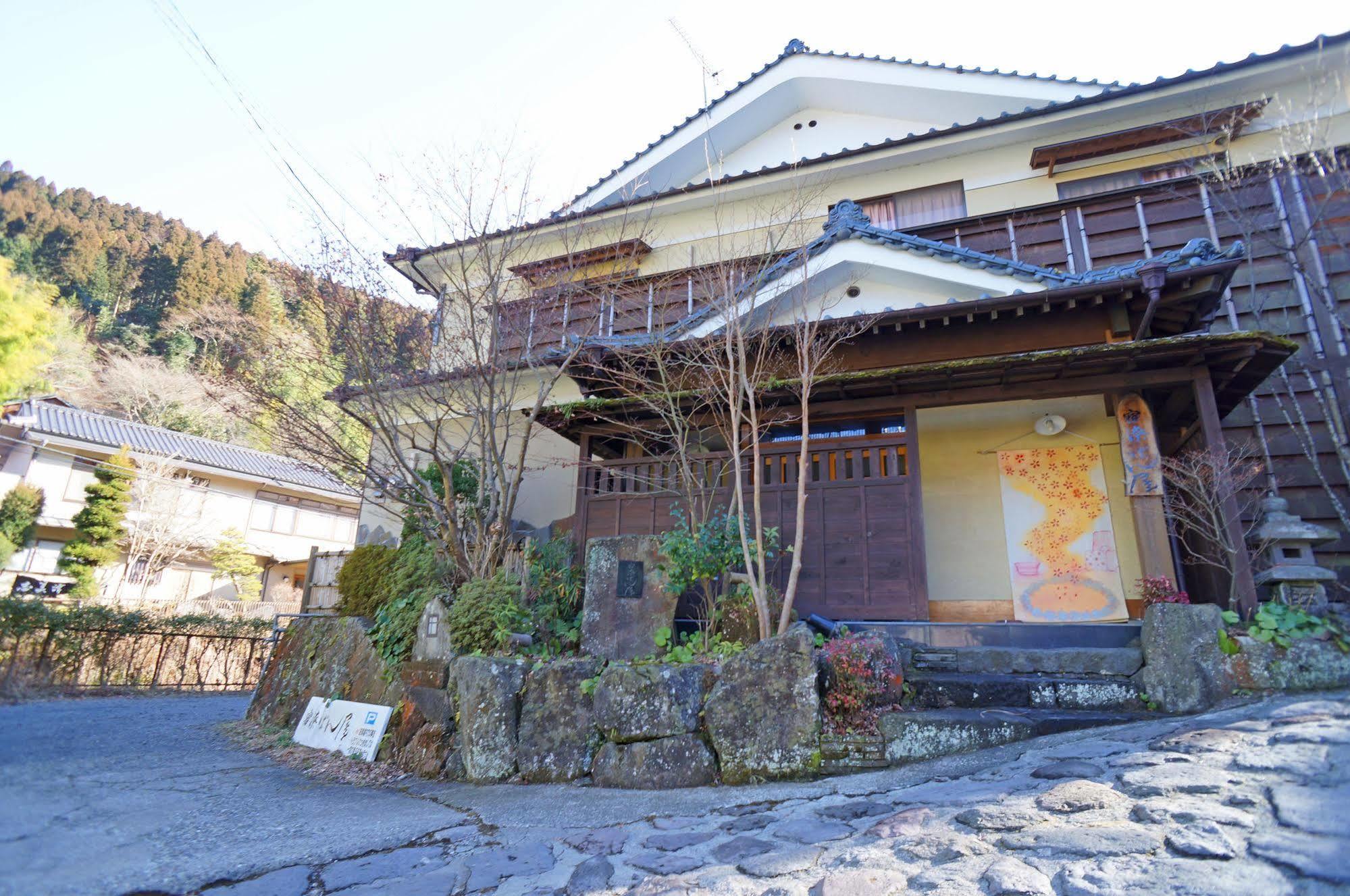 Ban-Ya Hot Spring Inn Yufu Bagian luar foto